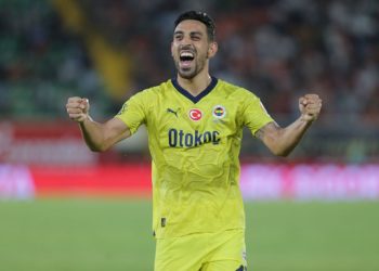 İrfan Can Kahveci Fenerbahçe’de dalya diyecek