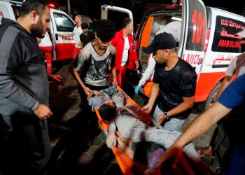 İsrail’den mülteci kampına hücum: Çok sayıda meyyit ve yaralı var