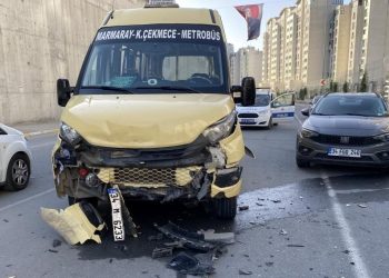 İstanbul’da minibüs kazası: 4 yaralı