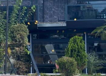 İstanbul’da restorana silahlı hücum