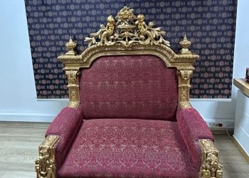 İstanbul’da “saltanat tahtı” operasyonu