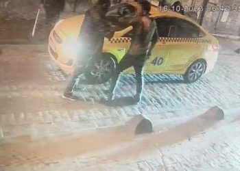 İstanbul’da takside hengame: Hem dövdü hem de bıçakladı