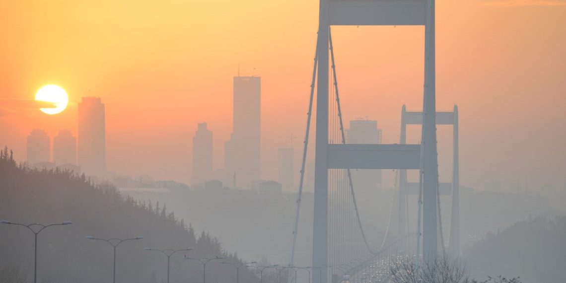 İstanbul’da trafiğin ağır olduğu ilçelerde hava kirliliği de yüksek