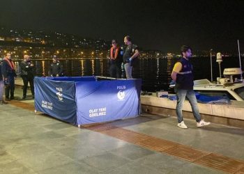 İzmir’de sır mevt: Denizden ayağına bidon bağlı ceset çıktı