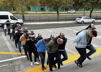 ”Kafes” operasyonunda 8 tutuklama