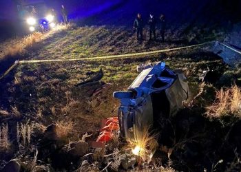 Kars’ta araba şarampole devrildi: 3 meyyit, 1 yaralı