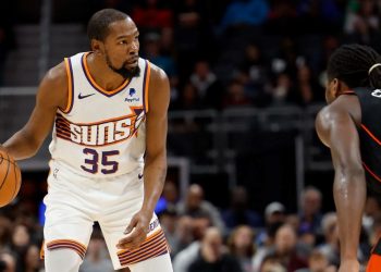 Kevin Durant’ın 41 sayısı Phoenix Suns’a galibiyet getirdi