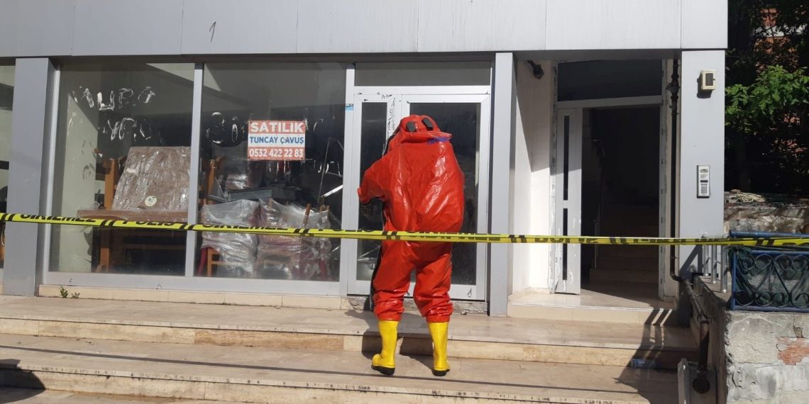 Kocaeli’nde duman ve koku takımları harekete geçirdi