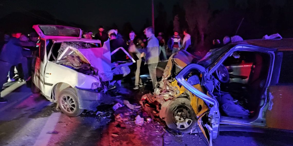 Konya’da iki araba çarpıştı: 1 meyyit, 3 yaralı