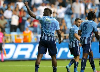 Mario Balotelli’den Filistin’e takviye iletisi: “One minute”