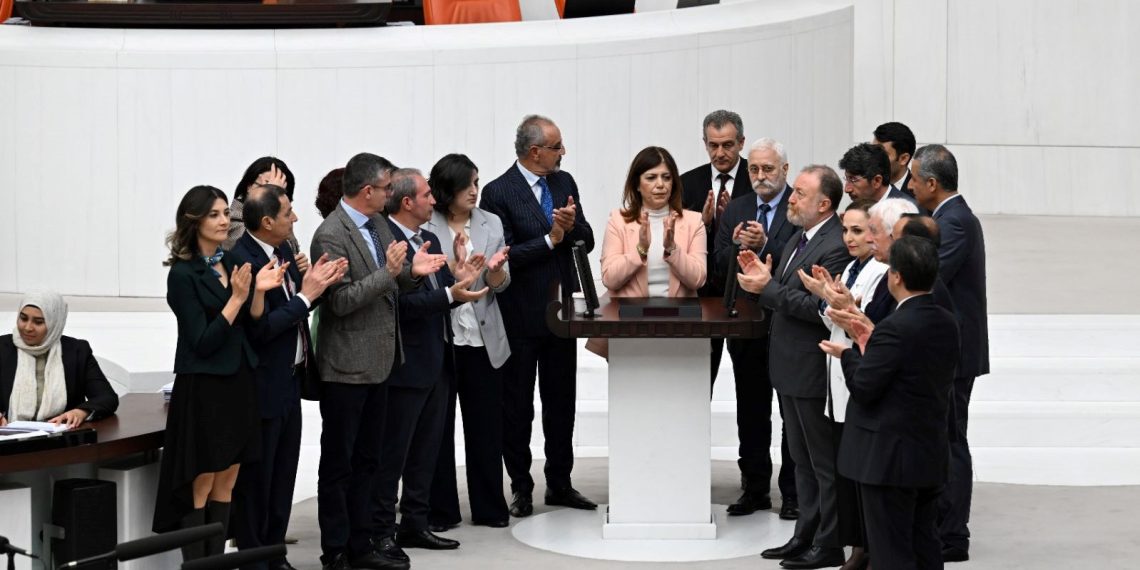 Meclis’te “hakaret” tansiyonu | HEDEP milletvekillerinden Celal Adan’a reaksiyon