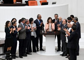 Meclis’te “hakaret” tansiyonu | HEDEP milletvekillerinden Celal Adan’a reaksiyon