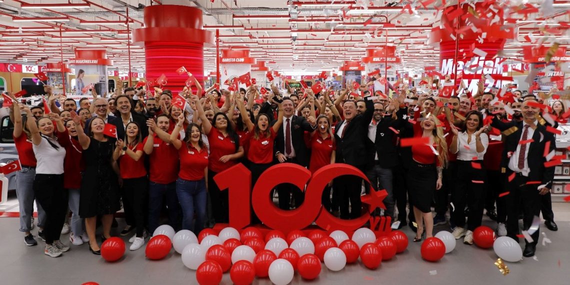 MediaMarkt’tan Türkiye’de birinci: Tech Arena açıldı