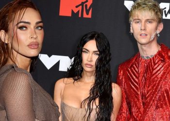 Megan Fox doğmamış bebeğine şiir yazarak veda etti