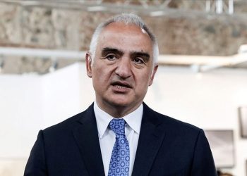 Mehmet Nuri Ersoy kimdir? Kültür ve Turizm Bakanı Mehmet Nuri Ersoy kaç yaşında, hangi vazifelerde bulundu?