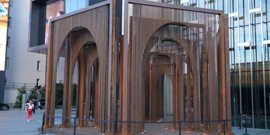 Melek Zeynep Bulut’un ödüllü yapıtı “Açık Yapıt” Türkiye’de sergilenmeye başladı