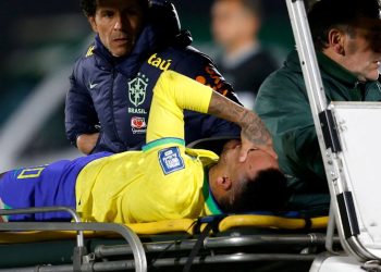 Neymar alanlardan uzun mühlet uzak kalacak