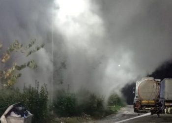 Park halindeki tankerden 25 ton hidrojen gazı sızdı