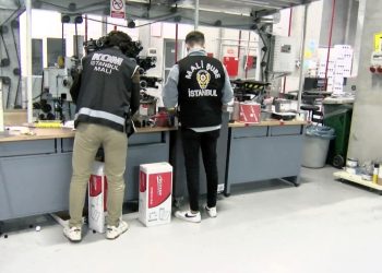 Piyasa pahası 150 milyon lira olan düzmece saç boyaları ele geçirildi