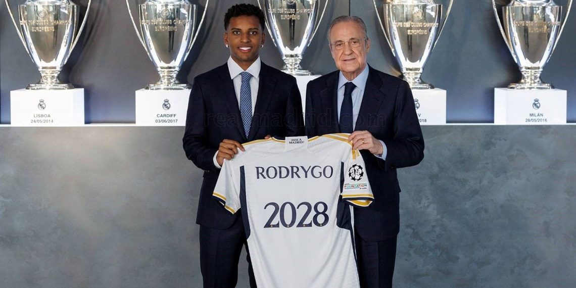 Real Madrid, Rodrygo’nun kontratını uzattı