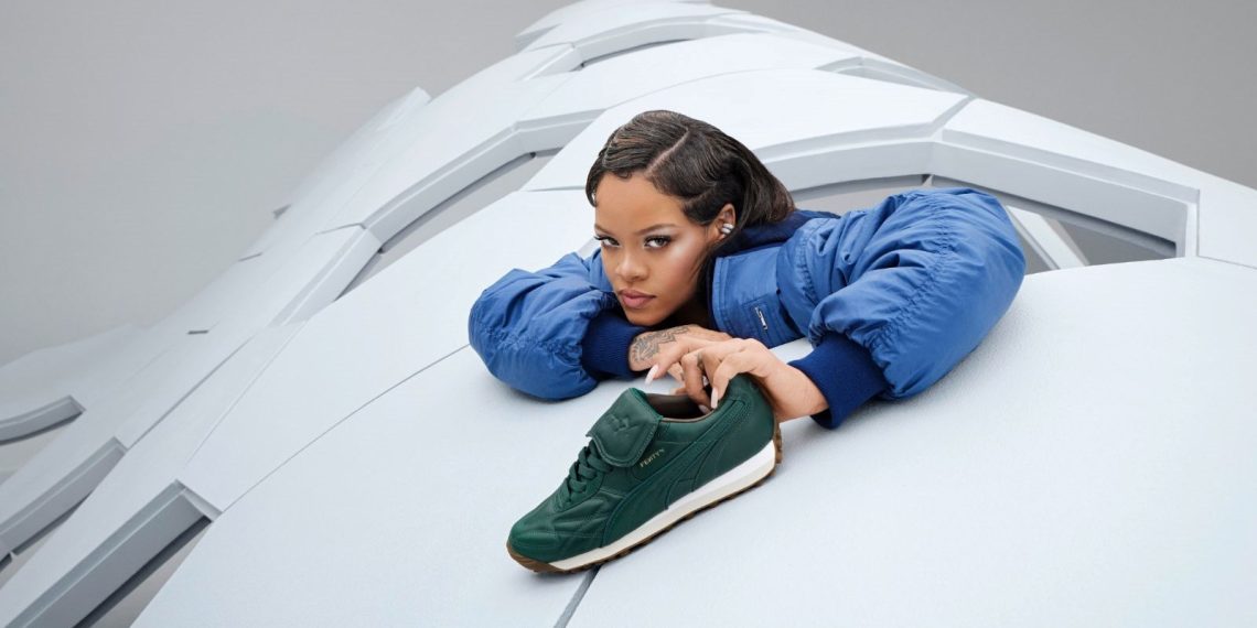 Rihanna’nın Fenty’sinden yeni koleksiyon