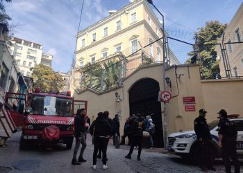 Rus Başkonsolosluğu’nda yangın paniği
