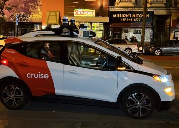 San Fransisco’da bulunan robotaksi uygulaması askıya alındı