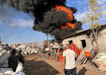 Şanlıurfa’da geri dönüşüm tesisinde yangın