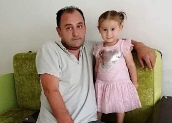 Şarampole yuvarlanan arabadaki baba-kız hayatını kaybetti