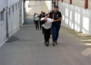 “Sazan sarmalı” ile 100 milyon TL’lik vurgun