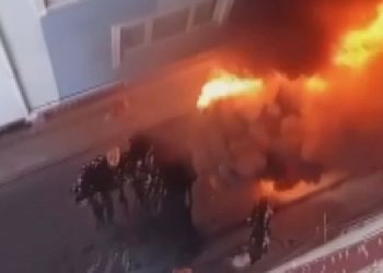 Şişli’de sokak süpürme alev aldı