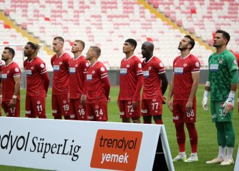 Sivasspor, Kasımpaşa’ya tek golle mağlup oldu