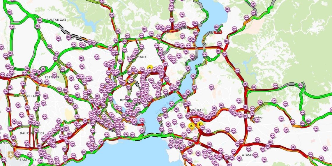 SON DAKİKA HABERİ: İstanbul’da trafik yoğunluğu yüzde 80’e ulaştı