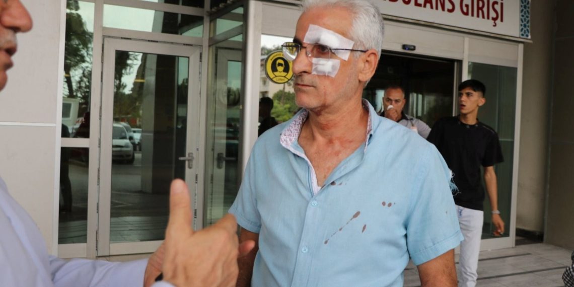 Taksici ve öğretmen ortasında park arbedesi