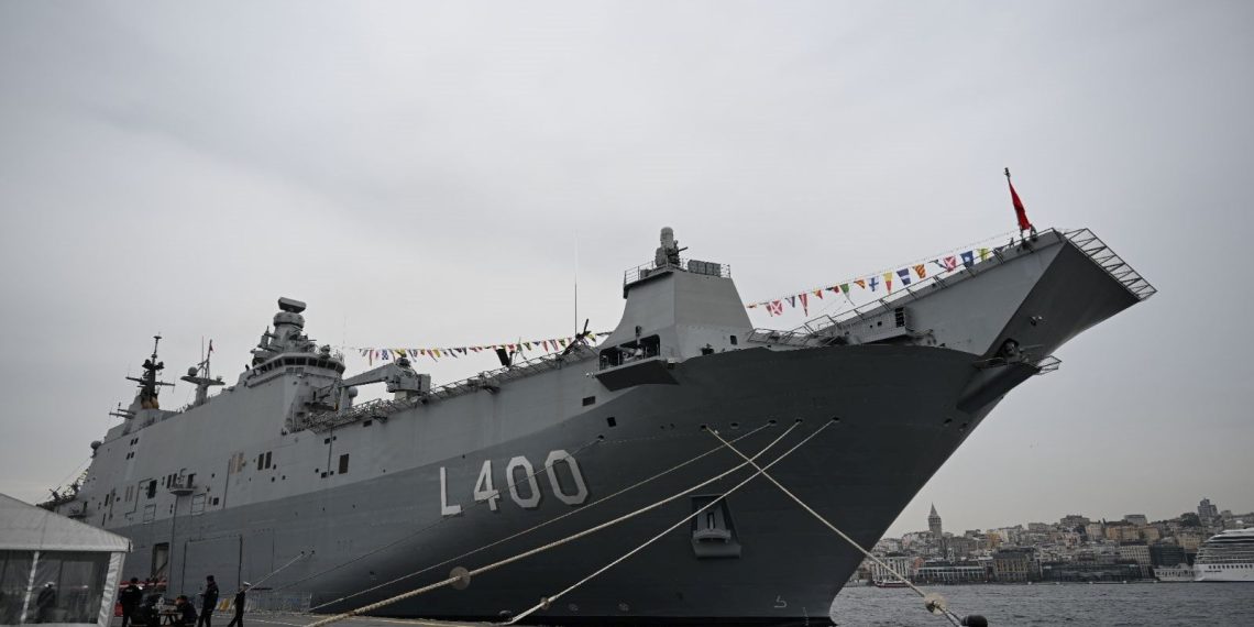 TCG Anadolu İstanbul’da ziyarete açıldı