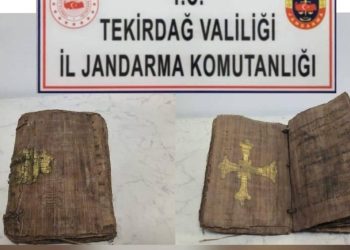 Tekirdağ’da tarihi İncil ele geçirildi
