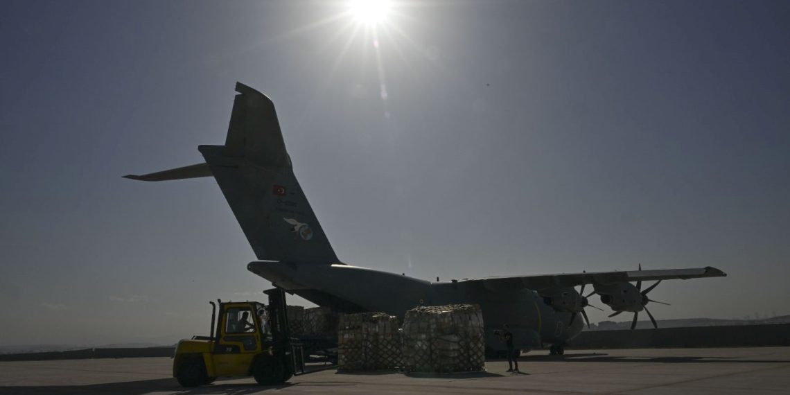 Türkiye’den Gazze’ye yardım eli: Uçak Mısır’a ulaştı