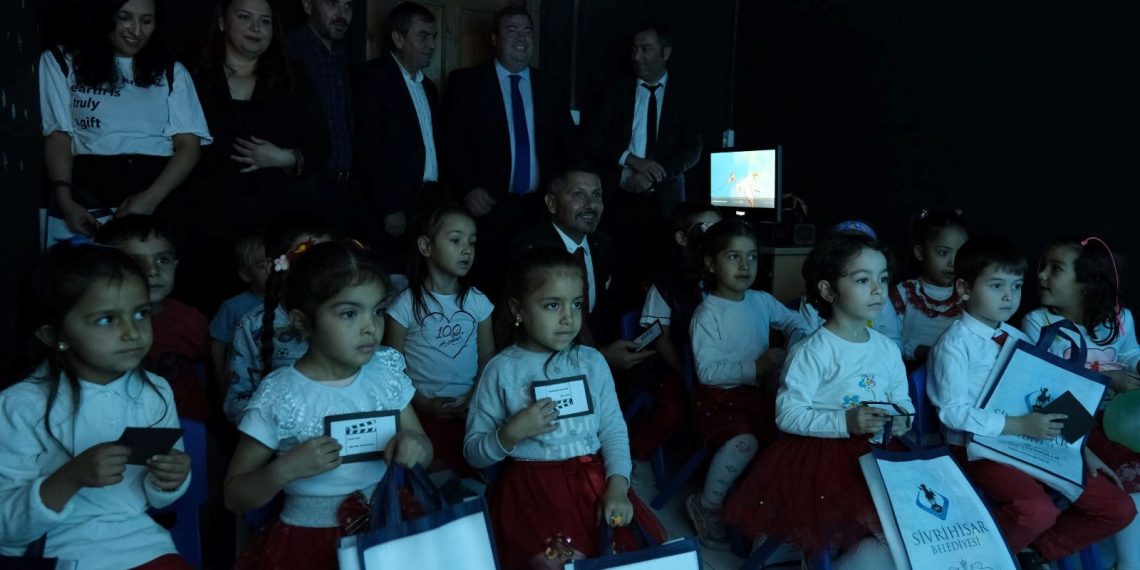 Türkiye’nin birinci çocuk sineması Sivrihisar’da açıldı
