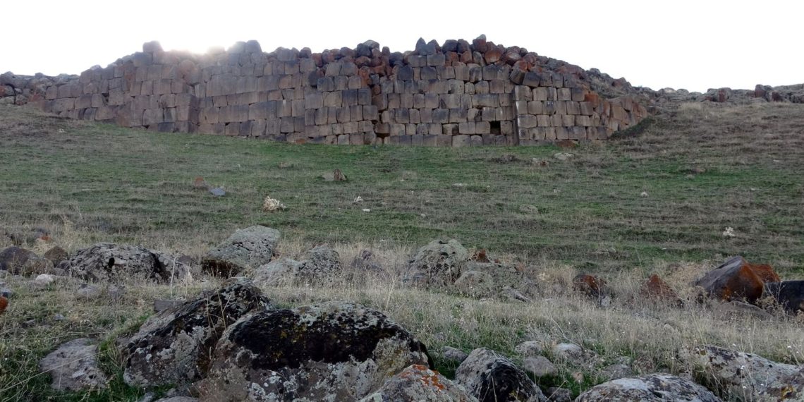 Van’daki Körzüt Kalesi’nde 2800 yıllık keşif