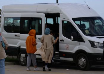 Yalova’da 140 öğrenci zehirlenme kuşkusuyla hastaneye kaldırıldı