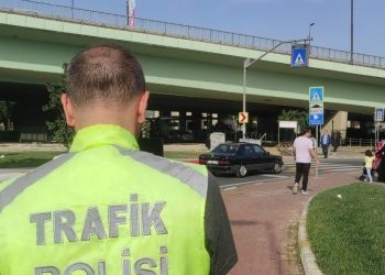 Yaya geçidinde drone takviyeli uygulama