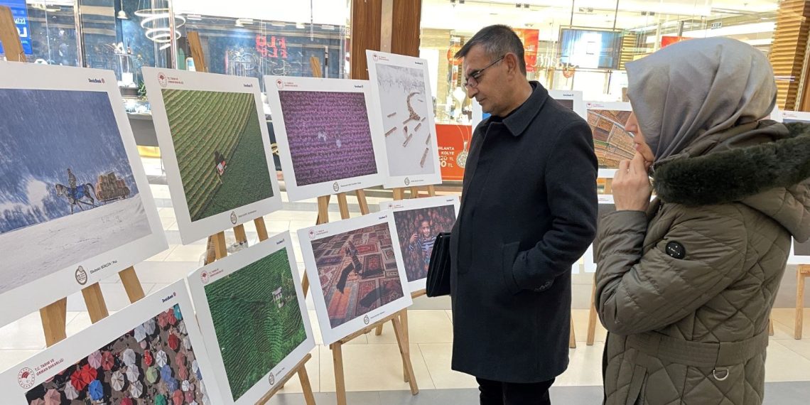 13. Tarım Orman ve İnsan fotoğraf standı açıldı