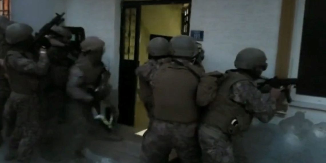 73 vilayette silah kaçakçılarına operasyon: 1127 gözaltı