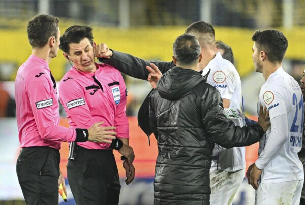 Futbolda utanç gecesi dünya basınında…