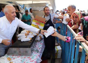 Akdeniz’i Karaduvar Balık Şenliği heyecanı sardı