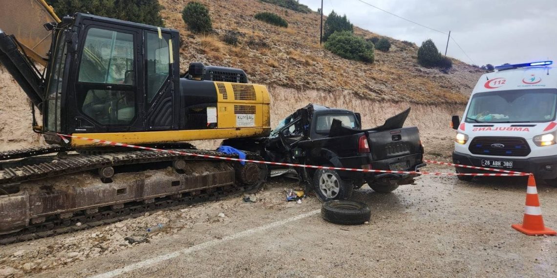 Baba ile kızı kazada öldü