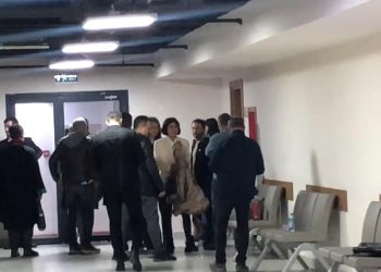 Bahar ve Nihal Candan kardeşler tutuklama kararının akabinde hudut krizi geçirdi