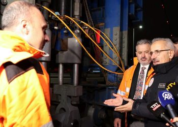 Bakan Uraloğlu FSM Köprüsü’nde incelemelerde bulundu: 80 yıl boyunca kablo değişmeyecek