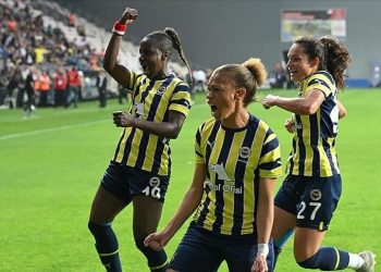 Bayan Futbol Üstün Ligi’nde derbi haftası: Fenerbahçe, Beşiktaş’ı konuk edecek