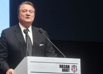 Beşiktaş’ta lider adayı Hasan Arat’tan Samet Aybaba’ya liderlik misyonu